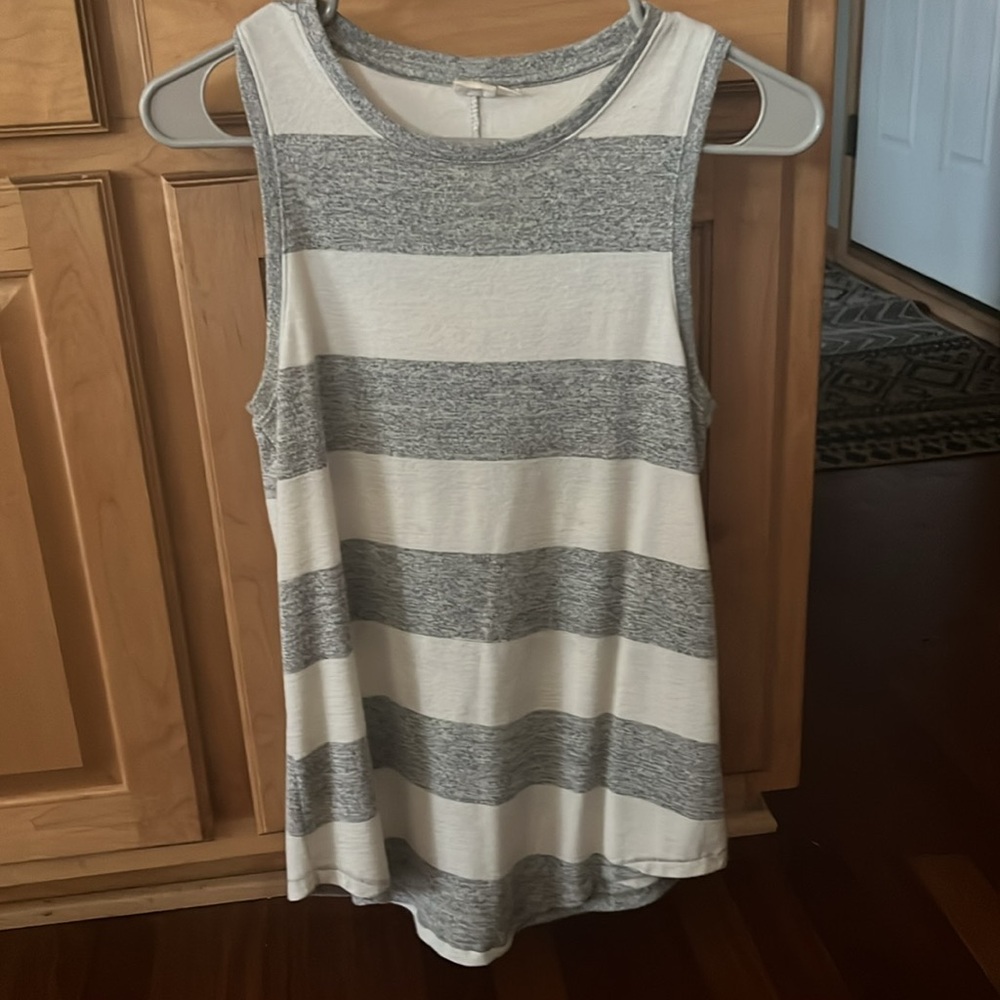 GAP Gray Knit Sweater